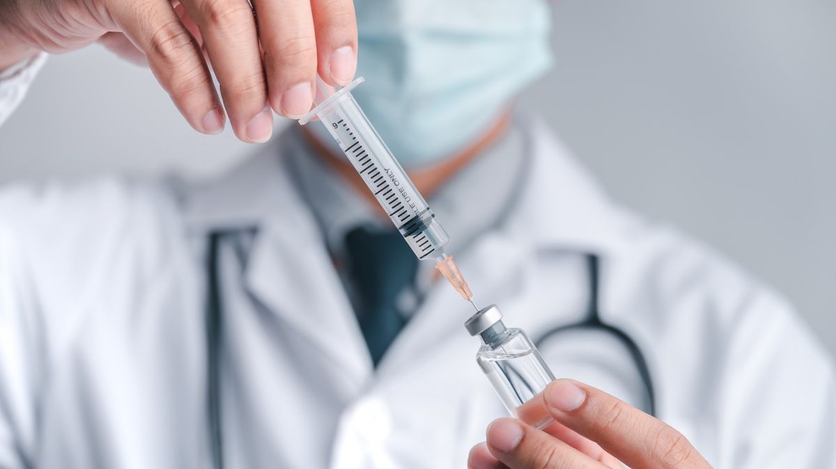 Data: Očkování proti covidu překonalo milník, nejlépe si vedou Seychely